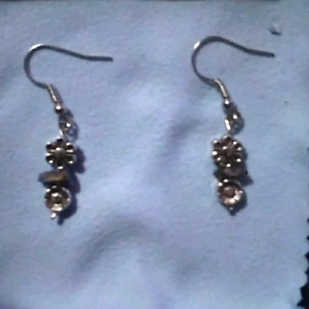 Flower earrings